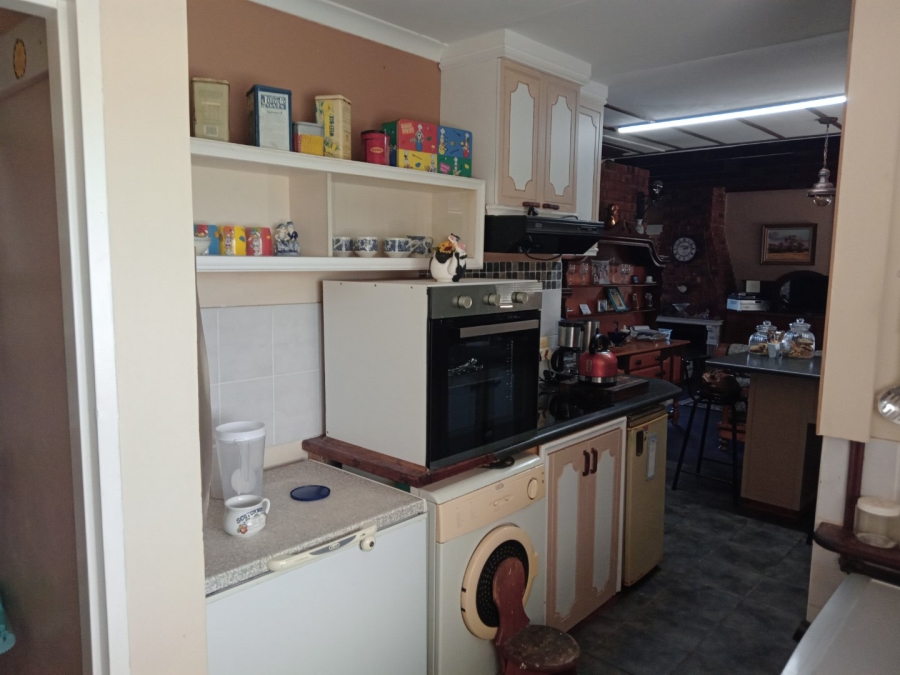 4 Bedroom Property for Sale in Noorsekloof Eastern Cape